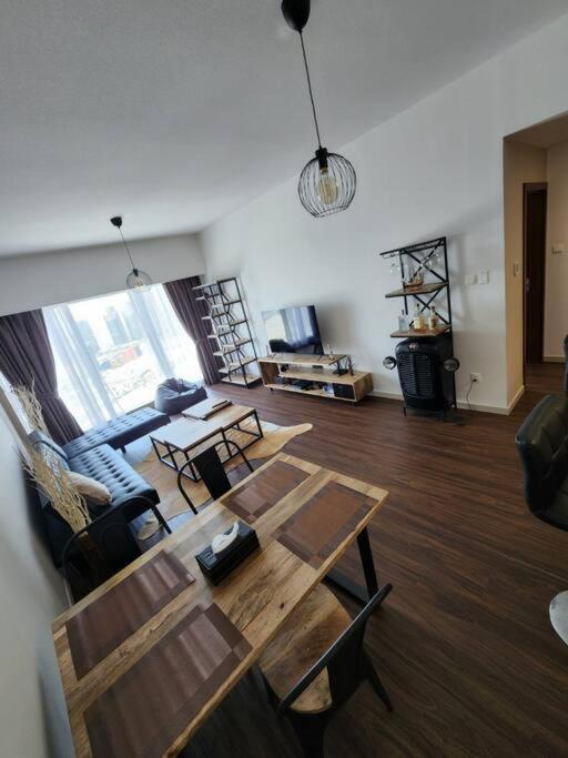 Cozy 1Br In Iconic Tower Apartment Abu Dhabi Exterior foto