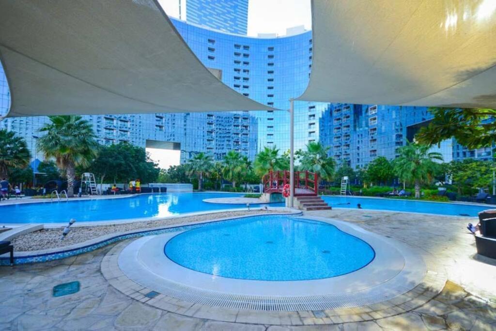 Cozy 1Br In Iconic Tower Apartment Abu Dhabi Exterior foto