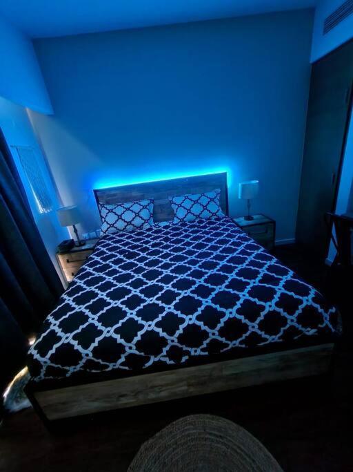 Cozy 1Br In Iconic Tower Apartment Abu Dhabi Exterior foto